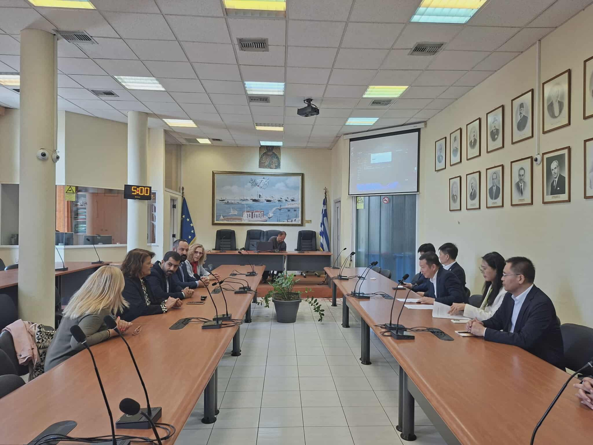 Επίσκεψη αντιπροσωπείας από την πόλη Weifang της Κίνας στο Δημαρχείο Χίου